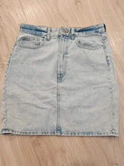 Clearance H&M Farkkuhame, koko 40