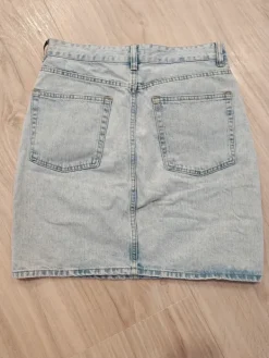 Clearance H&M Farkkuhame, koko 40