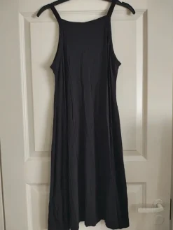 Discount H&M äitiysmekko