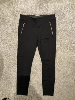 Outlet H&M joustavat housut