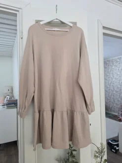 Clearance H&M mama collegemekko