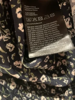 New H&M Mama äitiysmekko