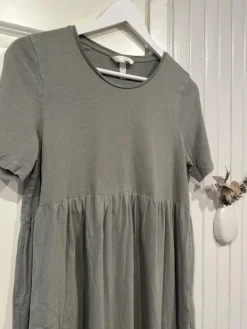 Sale H&M Mama äitiyspaita M