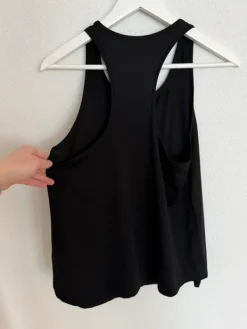 Hot H&M Mama treenitoppi