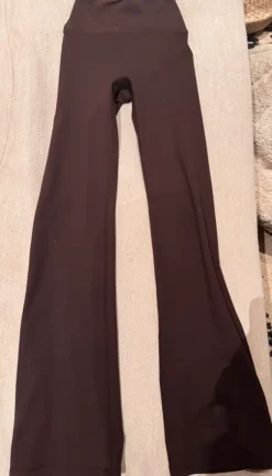 Online Hm move levenevät trikoot