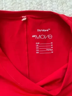 Hot HM Move treenipaita M