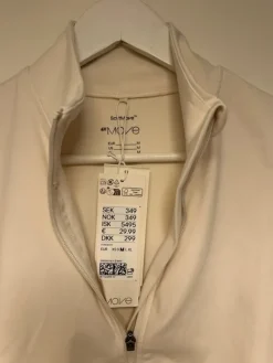 Online H&M HM move treenitakki