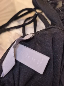 Hot H&M musta body M