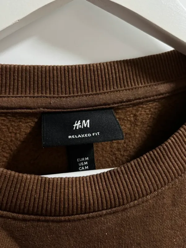 Online H&M relaxed fit college