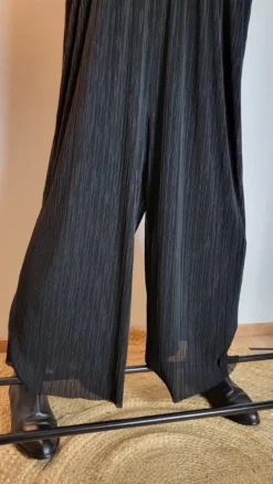 Monki Housupuku, toimistopuku, haalari, juhlapuku