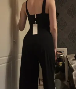 Outlet Amisu Housupuku xs