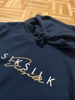 Hot Siksilk Huppari