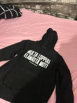 Outlet Iha just imus Huppari