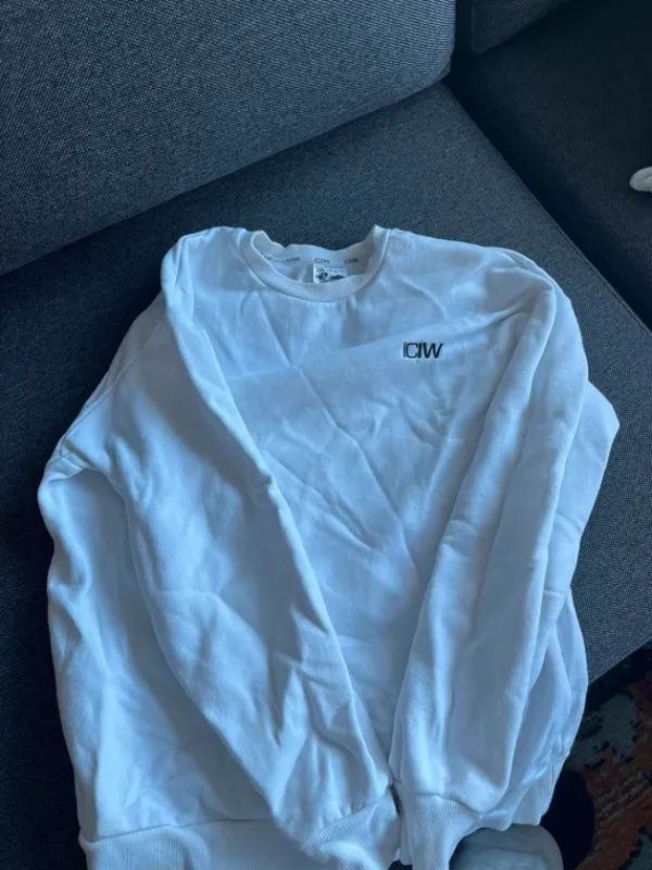 Outlet ICIW college paita