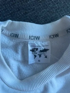 Outlet ICIW college paita