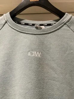 Clearance ICIW gollegepaita M