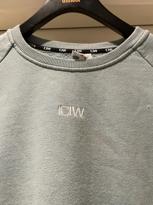 Clearance ICIW gollegepaita M