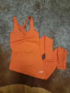 Outlet ICIW Oranssi Jumpsuit S