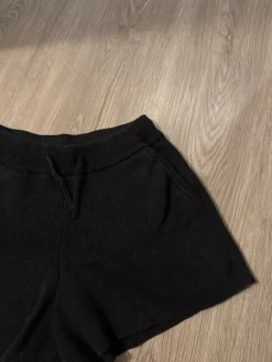 Clearance ICIW shortsit