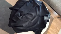 Discount ICIW training clothes