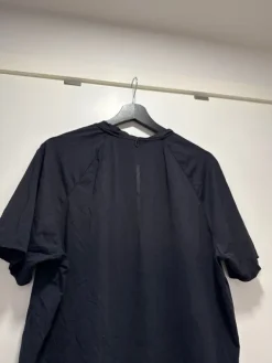 Best ICIW treenipaita