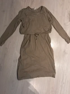 Outlet H&M Mama Imetysmekko