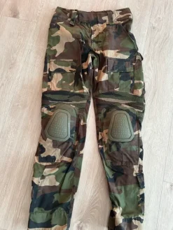 Discount Invader Gear Invadergear predator kelnės su antkeliais woodland