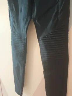 New H&M Mama Äitiyshousut