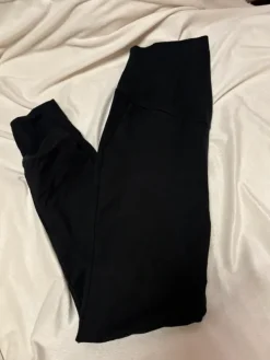 Clearance H&M Äitiyshousut