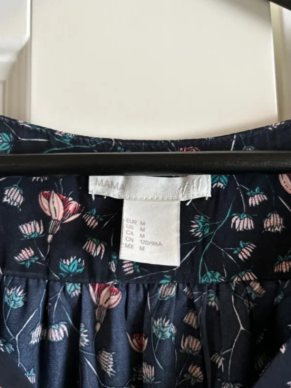 Best H&M Mama äitiysmekko