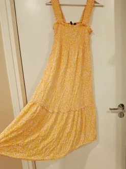 Best Äitiysmekko tai rento kesäleninki