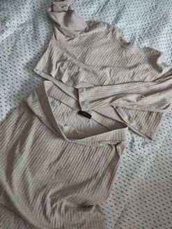 Best Äitiysvaate setti (hame+paita)