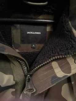 Sale Jack & Jones camo talvitakki