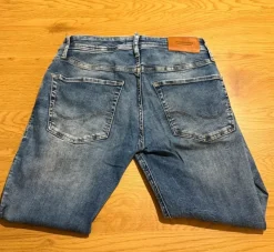 Hot Jack & Jones men jeans