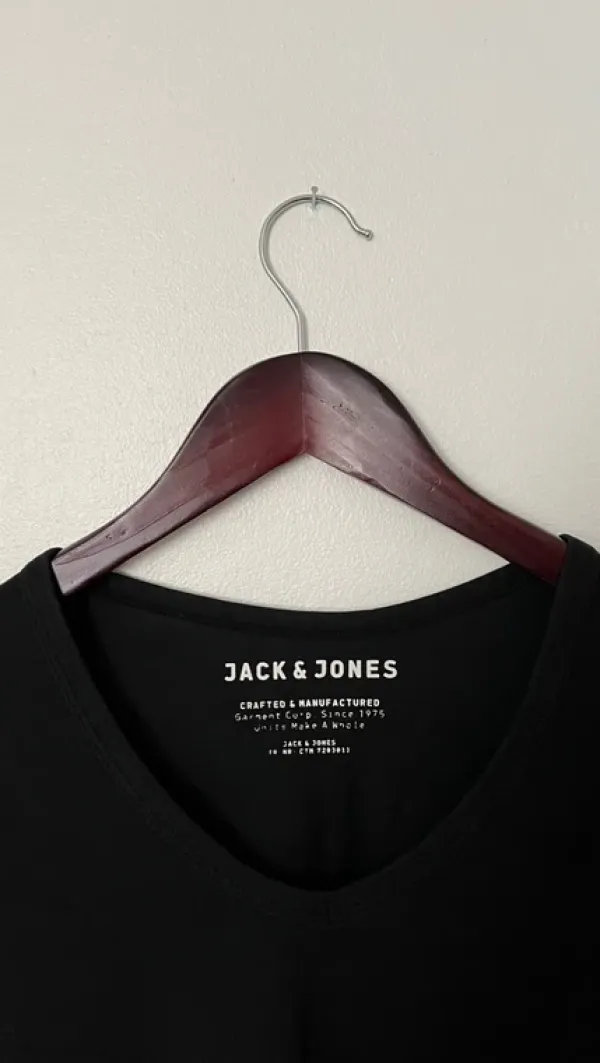 Best Jack & Jones in musta t-paita