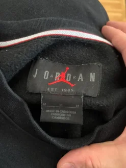 Hot Jordan kollege paita