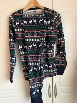 Hot Cubus Jouluinen yöasu