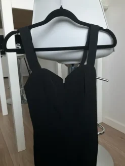 New H&M Juhla haalari