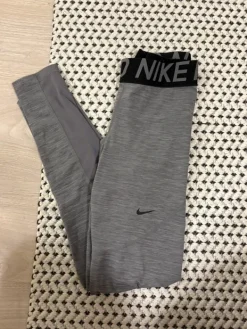 Online Nike Juoksuhousut
