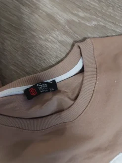 Online Kaksi paitoja