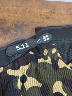 Hot Kariškos pirštinės