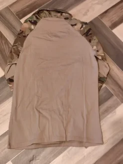 Hot kariuomenės apranga