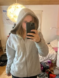 Hot UTOPIA Karvahuppari