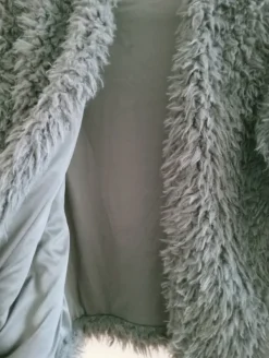 Outlet Gina Tricot Karvapörrötakki