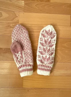 Online Käsityö Kauniit kirjoneulelapaset