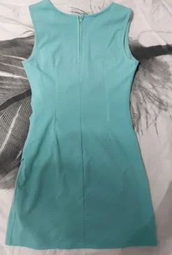 Outlet Anel Kaunis joustava kotelomekko S/M