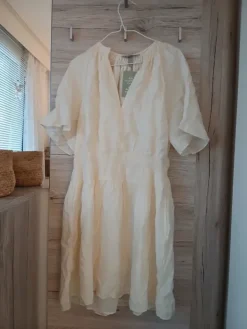 Outlet H&M Kaunis mekko