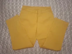 Discount Ellen Tracy Keltainen jakku + housut puku. . Koko 36