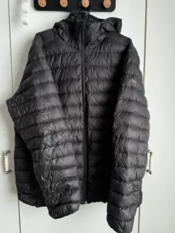 New McKinley Kevyttoppatakki