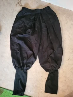 Sale KNY Housut koko M